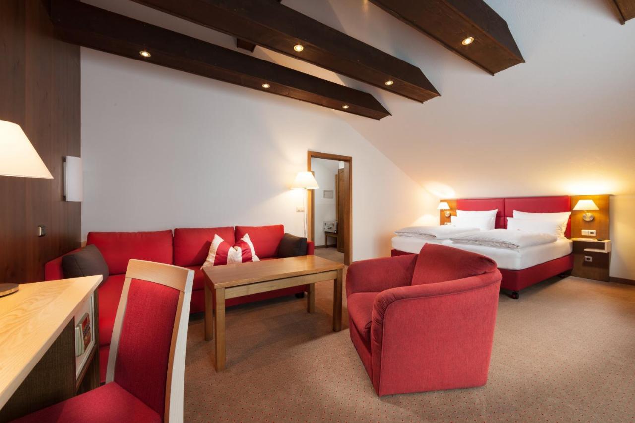 אוברהאכינג Hotel Hachinger Hof מראה חיצוני תמונה