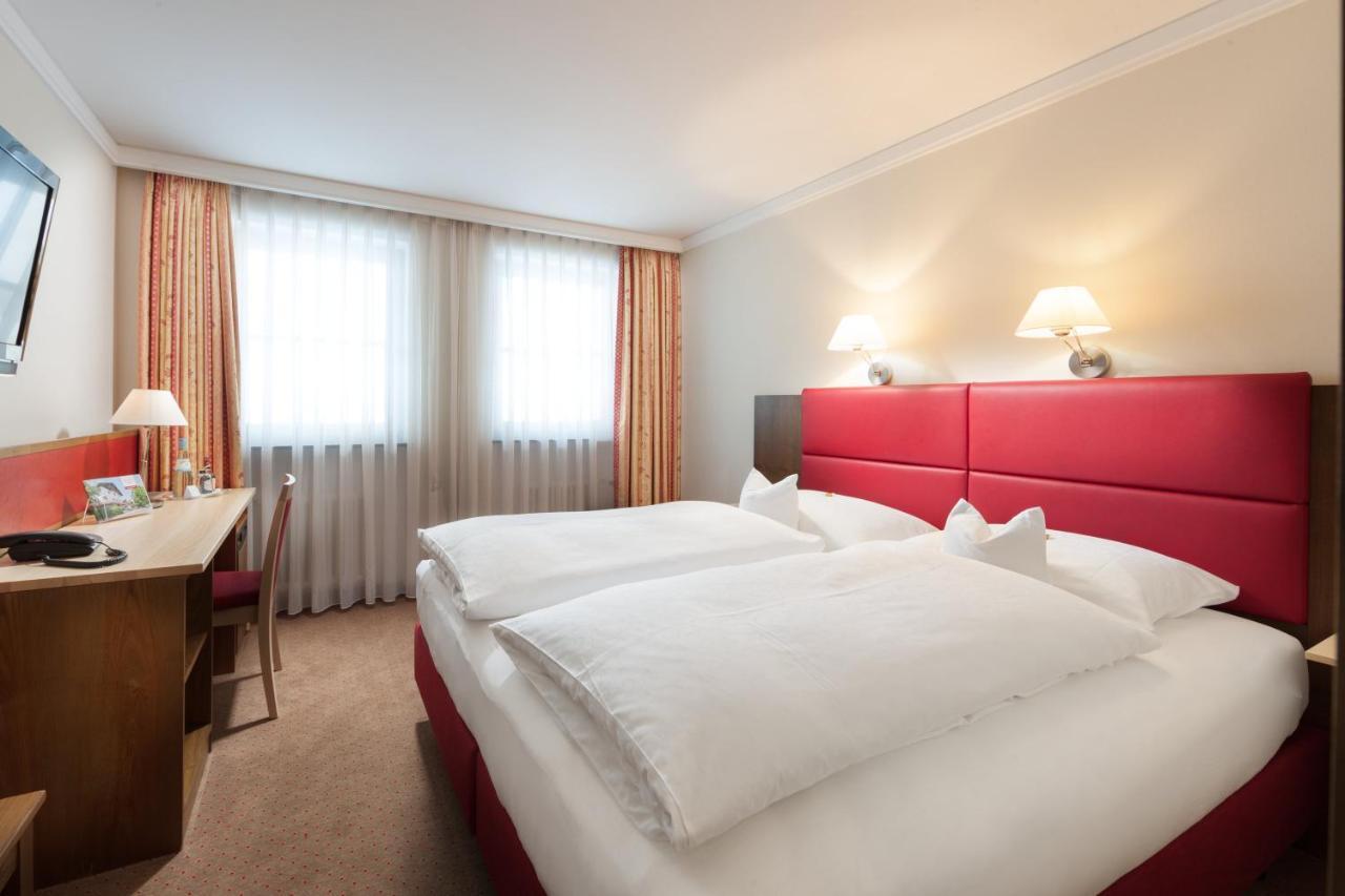 אוברהאכינג Hotel Hachinger Hof מראה חיצוני תמונה